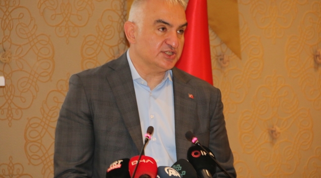 Bakan Ersoy: "Mayıs sonuna kadar tüm turizm çalışanları aşılanacak"