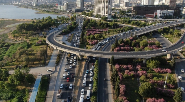 Başkan Soyer'den İzmir trafiğine tepki çeken ilginç çözümü