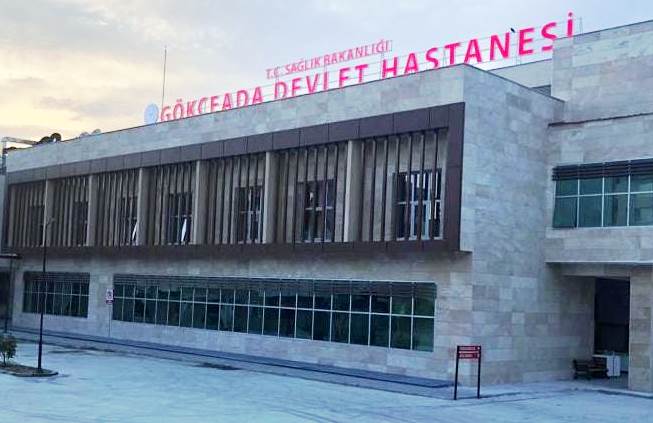 "GÖKÇEADA DEVLET HASTANEMİZ YENİ BİNASINDA HİZMET VERMEYE BAŞLADI"