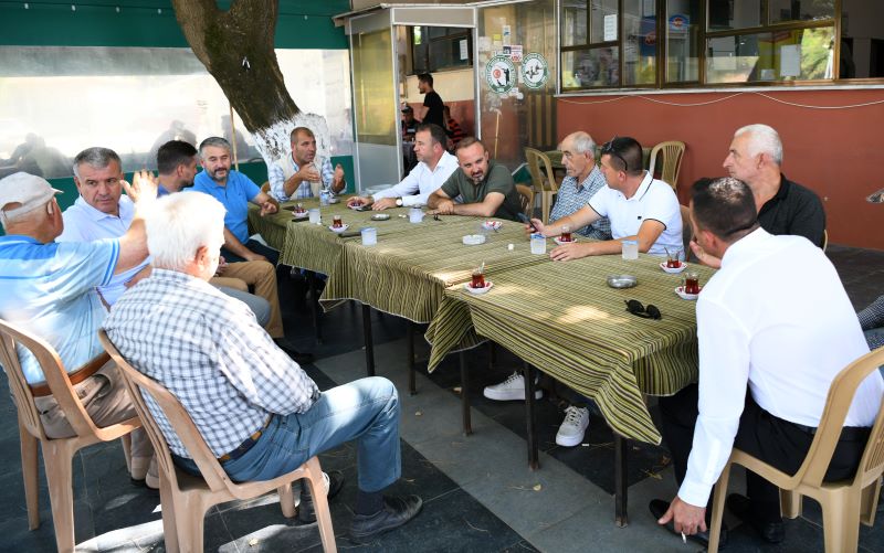AK Parti Grup Başkanvekili ve Çanakkale Milletvekili Bülent Turan, bir dizi ziyaretler kapsamında Gümüşçay'da vatandaşlarla bir araya geldi.