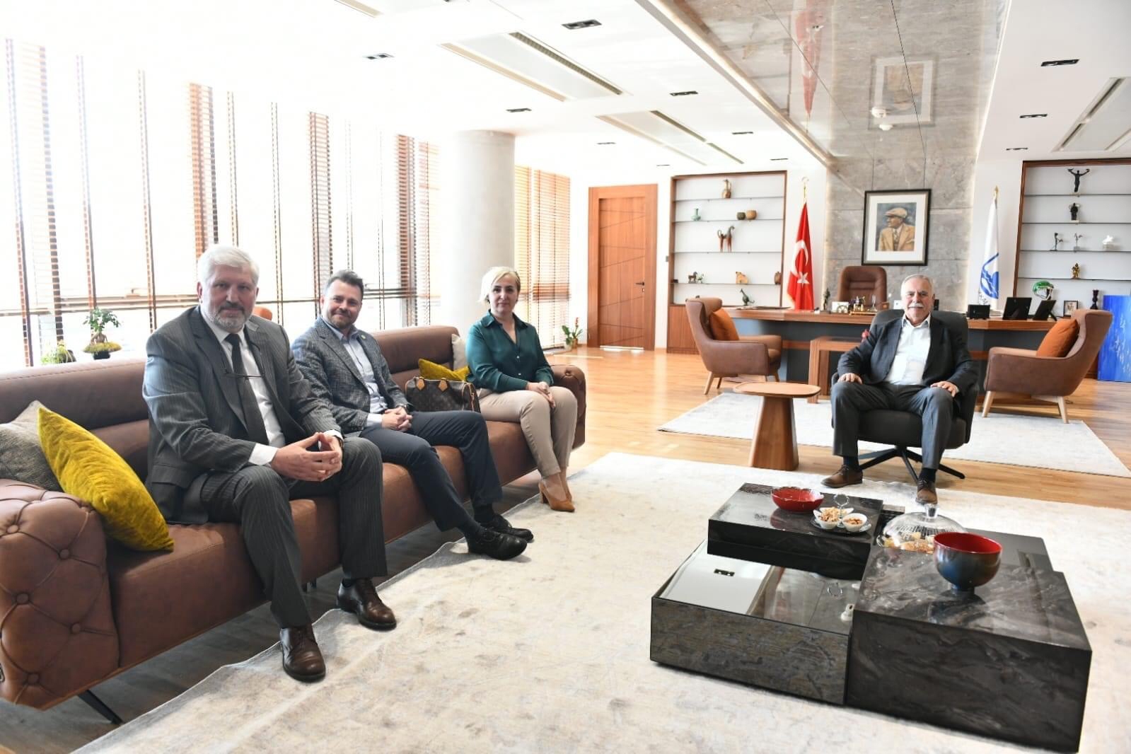 İyi Parti Belediye Meclis Grubundan Başkan Gökhan'a Ziyaret