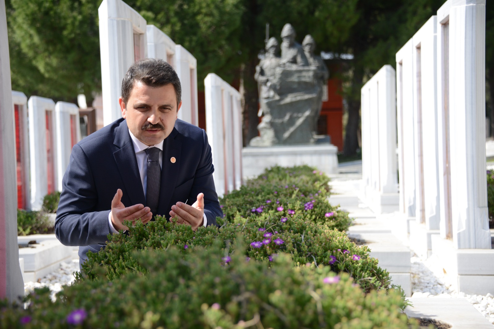 TARİHİ ALAN BAŞKANIMIZ SAYIN İSMAİL KAŞDEMİR'İN 18 MART ŞEHİTLERİ ANMA GÜNÜ VE ÇANAKKALE DENİZ ZAFERİ MESAJI