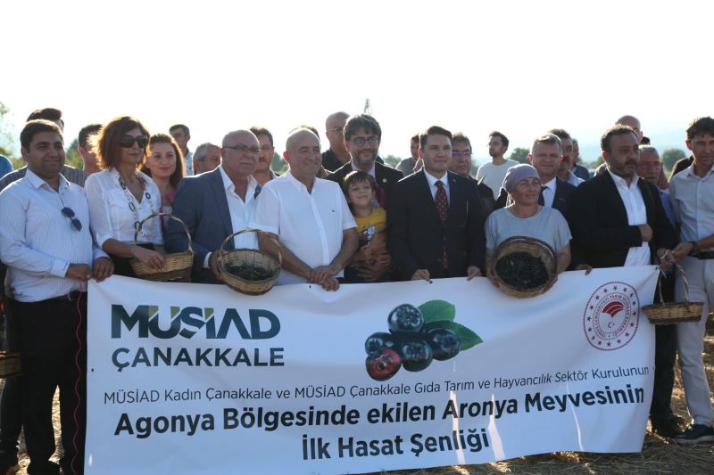 BAŞKAN ABDULLAH DENİZ, ARONYA MEYVESİ İLK HASAT ŞENLİĞİNE KATILDI.