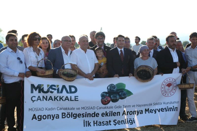 BAŞKAN ABDULLAH DENİZ, ARONYA MEYVESİ İLK HASAT ŞENLİĞİNE KATILDI. 