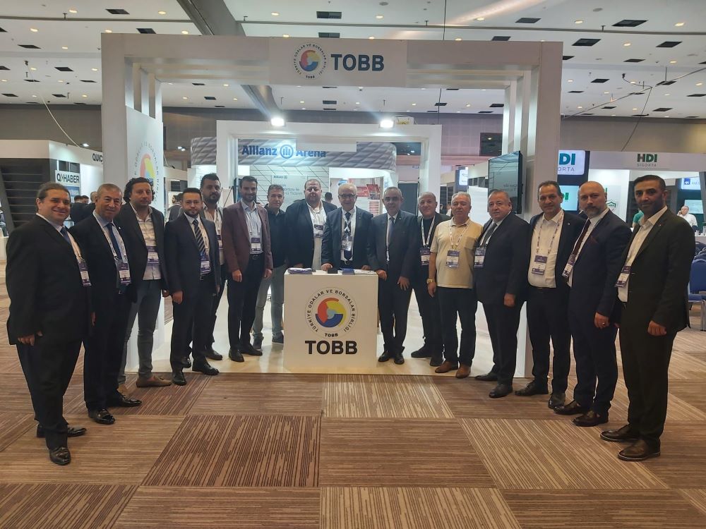 TOBB SİGORTA ACENTELERİ İL DELEGELERİ, II. SİGORTA FUARI VE KONGRESİ'NE KATILDI