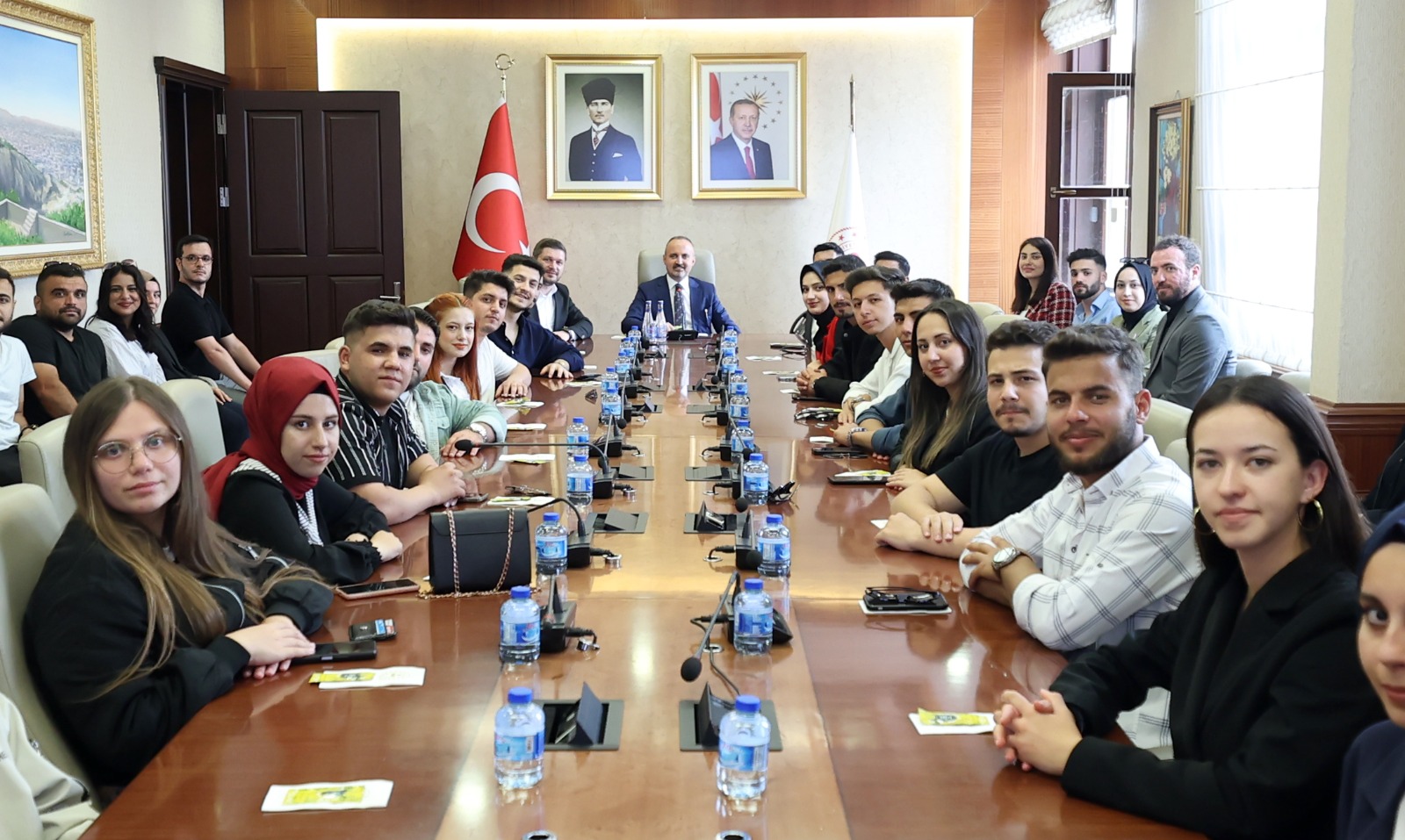 ÇOMÜ öğrencileri Turan'ı ziyaret etti