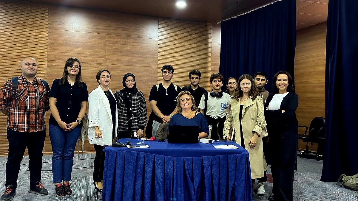 ÇOMÜ BİGA UYGULAMALI BİLİMLER FAKÜLTESİ ÖĞRENCİLERİNE İŞ KULÜBÜ EĞİTİMİ VERİLDİ