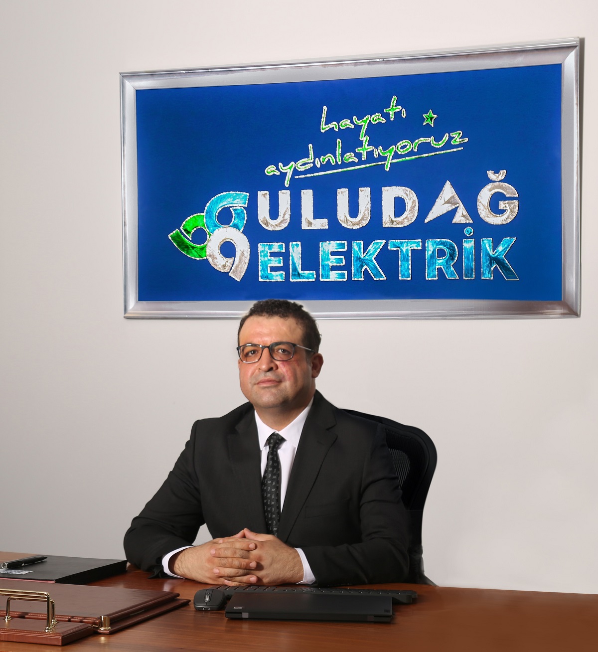 • UludağElektrik'teEkimAyınınRengiPembe
