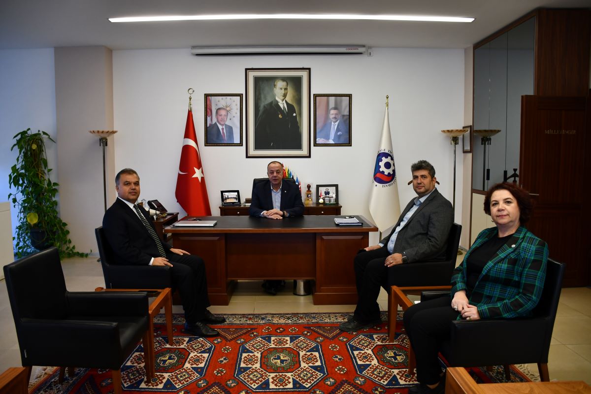 ÇAN BELEDİYE BAŞKANI HARUN ARSLAN ÇANAKKALE TİCARET VE SANAYİ ODASI YÖNETİM KURULU BAŞKANI SELÇUK SEMİZOĞLU'NU ZİYARET ETTİ