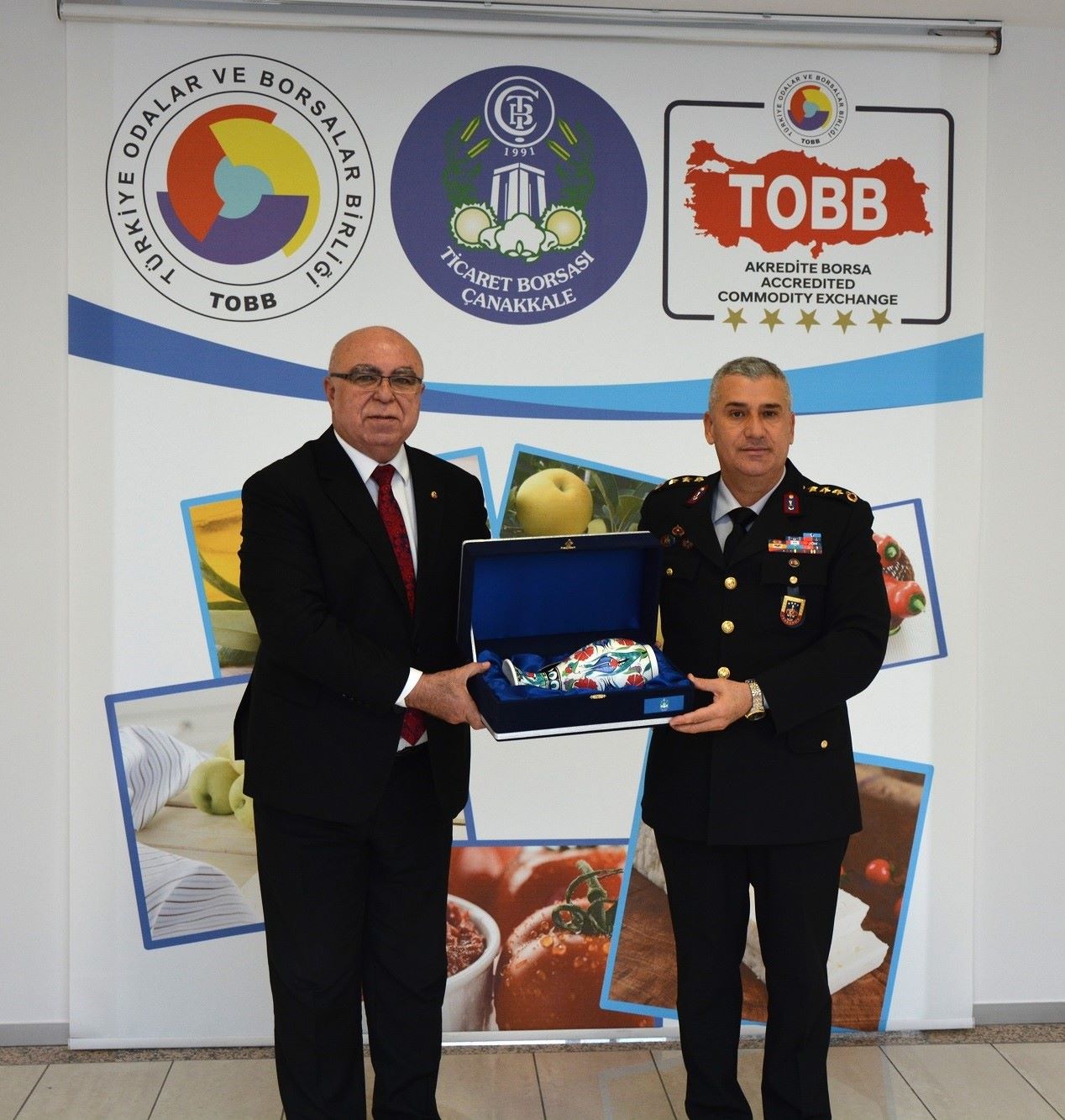 İL JANDARMA KOMUTANINDAN BAŞKAN ABDULLAH DENİZ'E İADE-İ ZİYARET