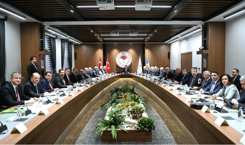 Vali Toraman Ankara'da
